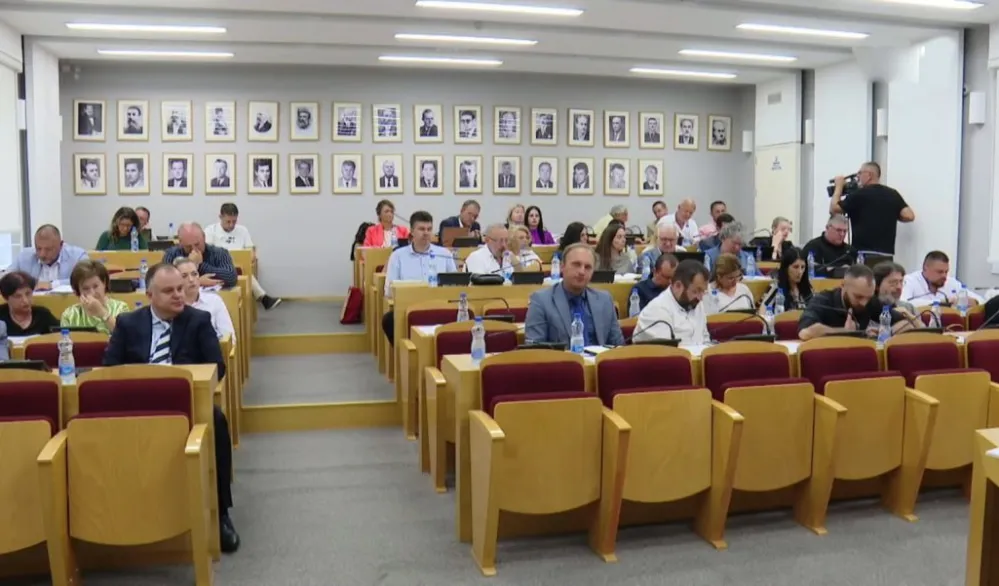 Odbornici SO Herceg Novi iz budžetske rezerve&nbsp;privrednicima u dijelu Njego&scaron;eve daju 40.000 eura podr&scaron;ke