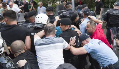 UP: Na skupu kod Vile Gorica povrijeđeno &scaron;est policajaca