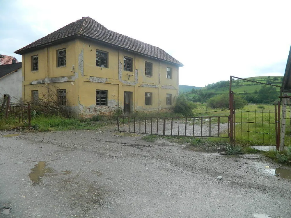 Biv&scaron;i radnici Ciglane od Vlade traže finansijsku podr&scaron;ku:&nbsp;Nepravdu ispraviti otpremninom od po 12.000