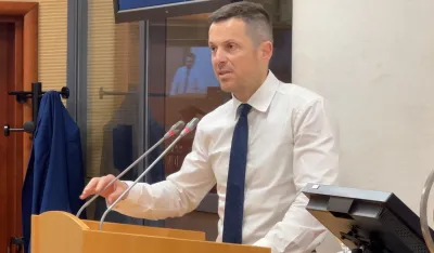 Funkcioneri PES-a stali u odbranu Mujovića: "Karikaturalni izgred određenih marginalnih političara"