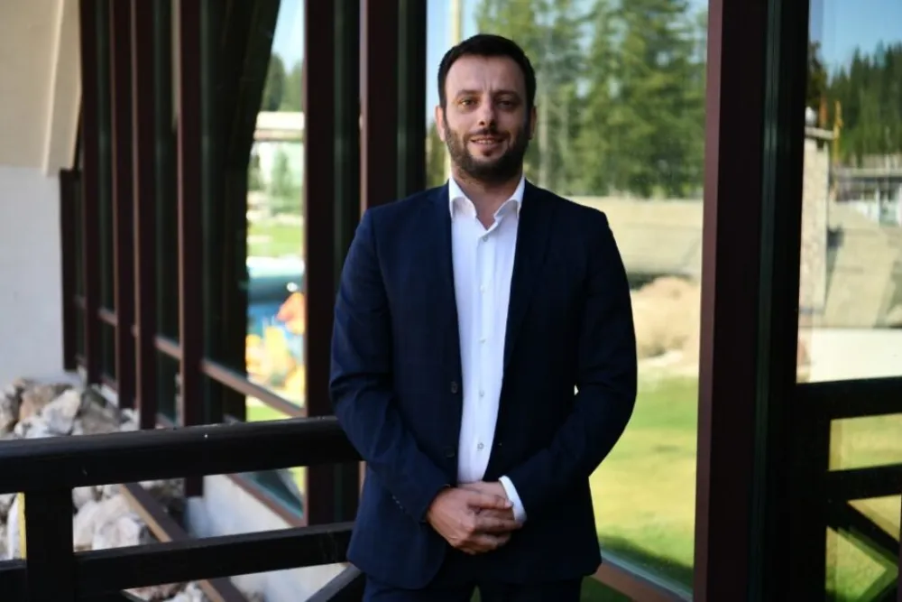 Lisičić: Danas pacijenti ne samo da trpe bol, nego i kupuju jod
