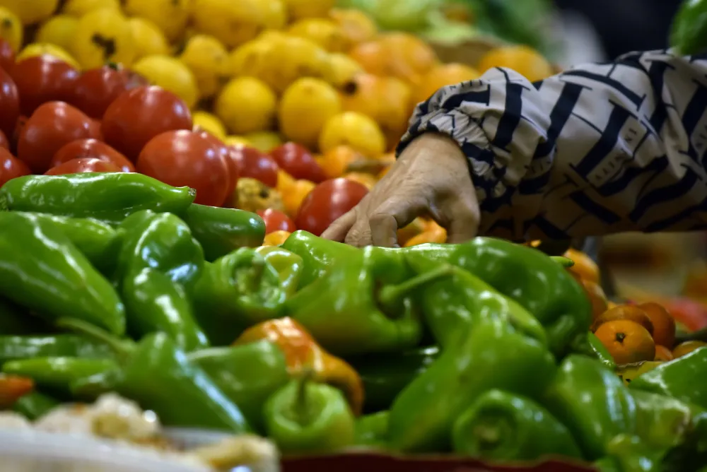 Zbog pesticida uni&scaron;tili 37 tona paprika i nektarina