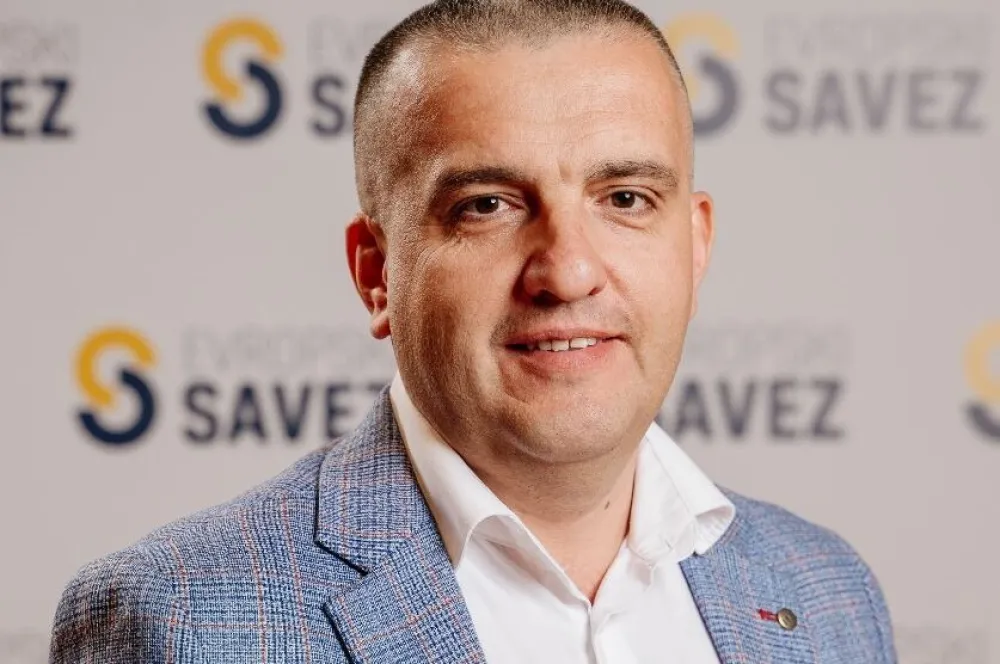 Striković: I državna politika mora naći svog Nikolu i Petra
