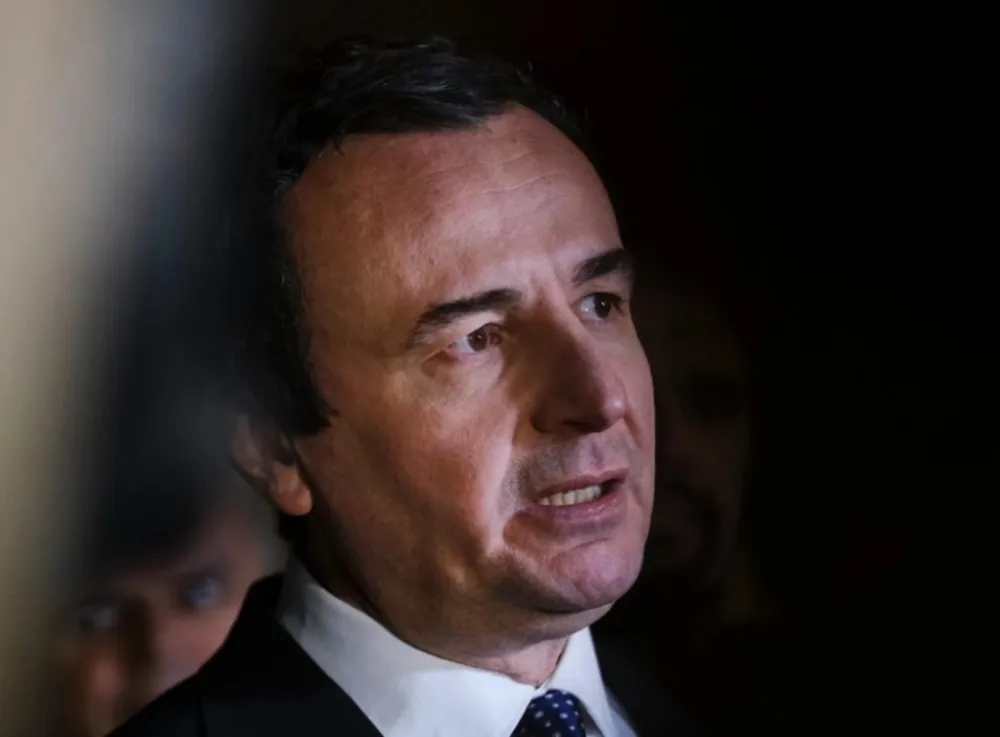 Kurti: Izjave Vučića nakon određivanja pritvora zvaničniku Vlade Srbije prijeteće