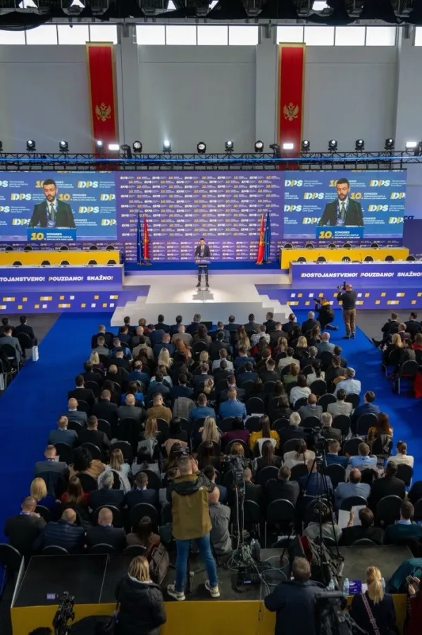 DPS: Umjesto lažnog moralisanja, Krapović da se preda SDT-u zbog zloupotrebe državnog novca