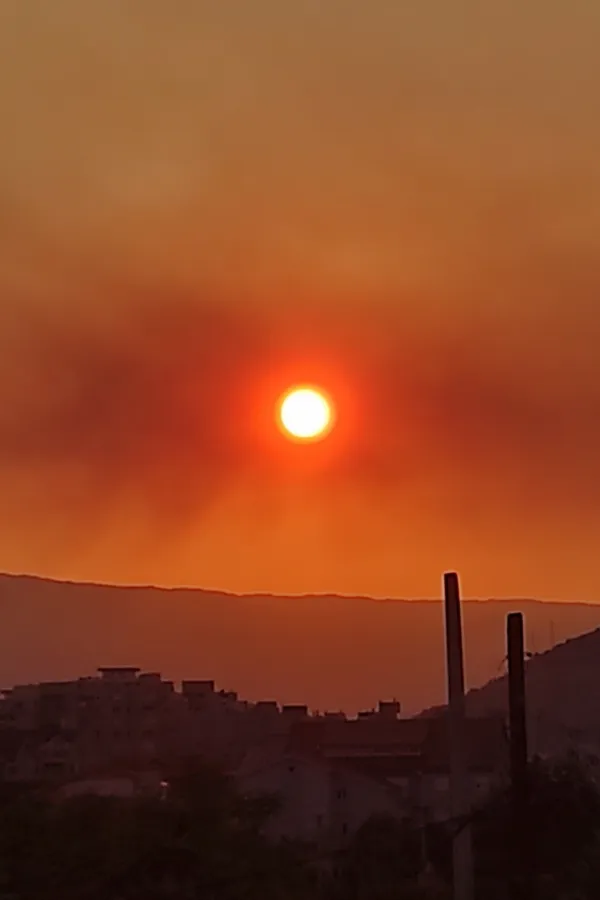 MUP: U petak i subotu rekordno visoke temperature, preko 40 stepeni,&nbsp;građani da svoje aktivnosti prilagode meteorolo&scaron;koj situaciji