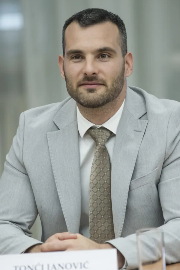 Janović: Ko potencira nacionalne teme, ne može biti partner PES-u