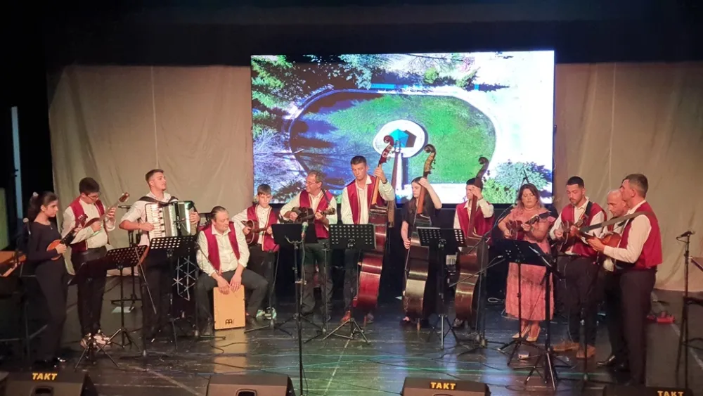 Zvuci tambure ispunili srca Bjelopoljaca