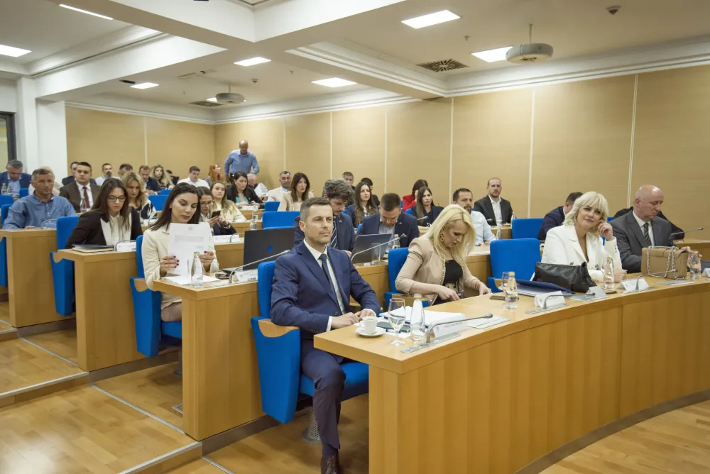 Skup&scaron;tina Glavnog grada prekinula rad: Vlast bez kvoruma za odlučivanje
