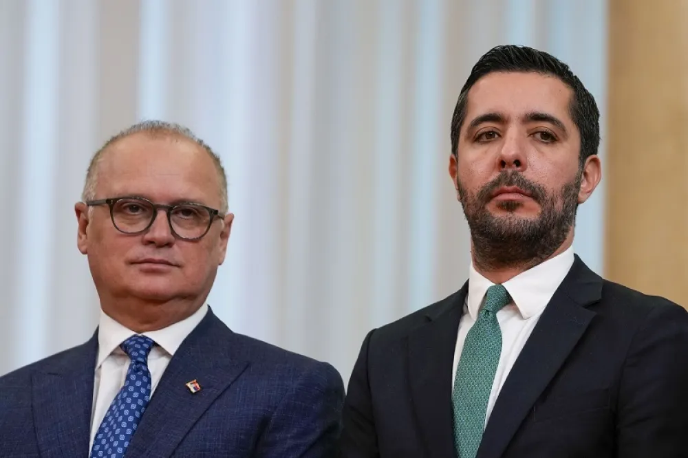 Velika akcija u Srbiji: Uhap&scaron;en biv&scaron;i ministar Momirović, izdat nalog za hap&scaron;enje Vesića