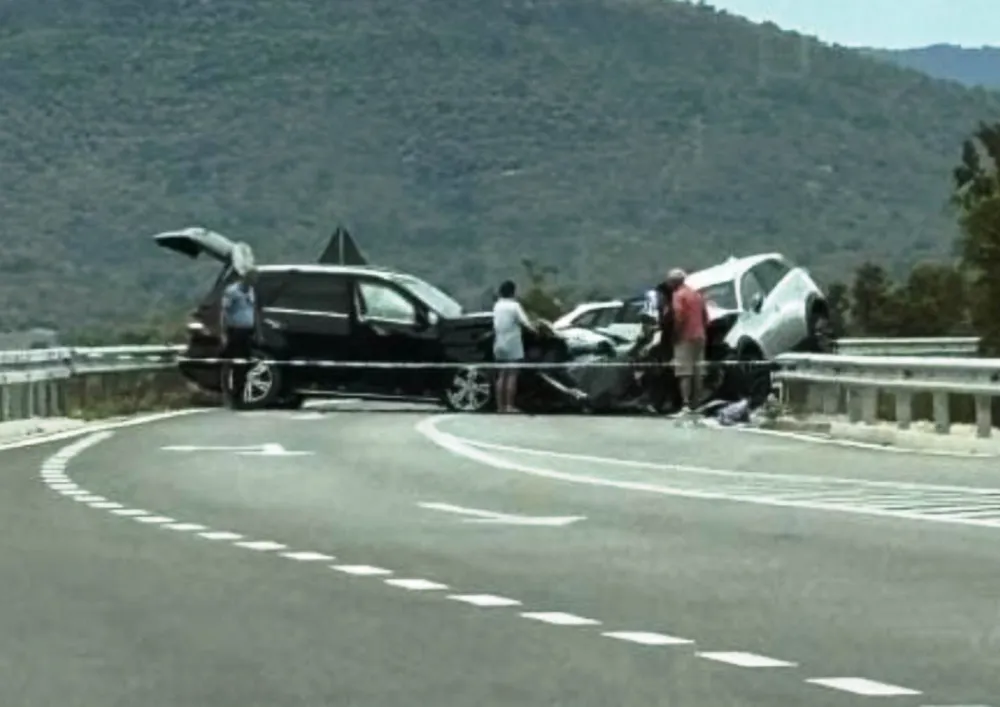 Jedna osoba poginula na putu Nik&scaron;ić-&Scaron;avnik