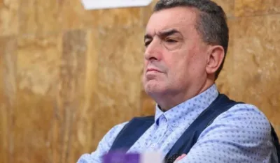 Vukadinović: Vlast i dalje opstaje, na ravnoteži straha