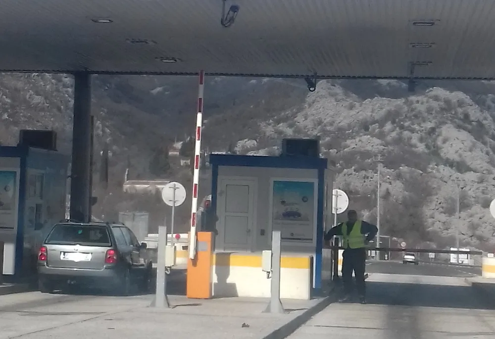 Od početka godine kroz Sozinu pro&scaron;lo 2,4 miliona vozila
