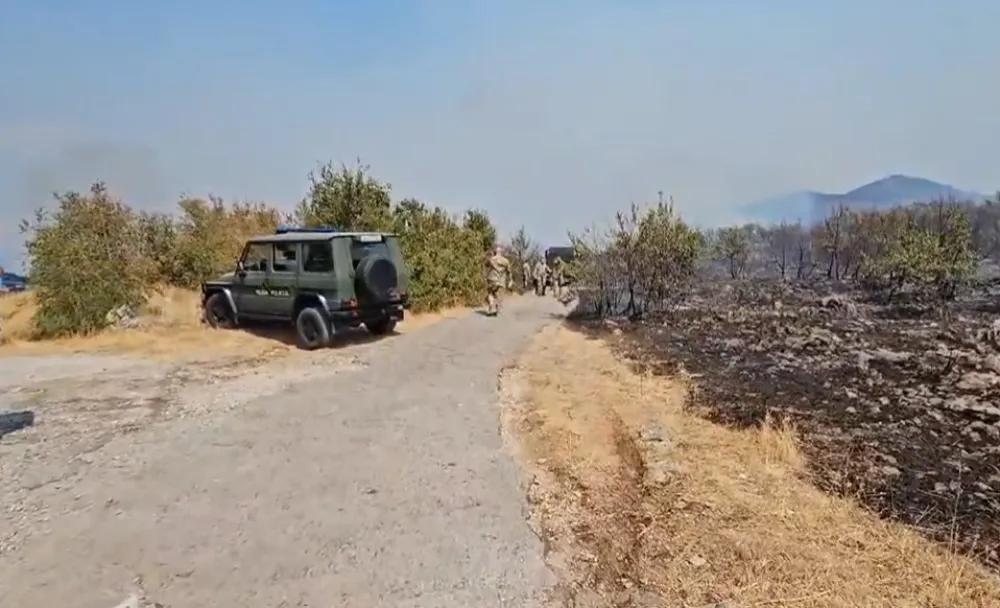 Pripadnik Vojske Crne Gore stradao tokom angažovanja na ga&scaron;enju požara, drugi te&scaron;ko povrijeđen