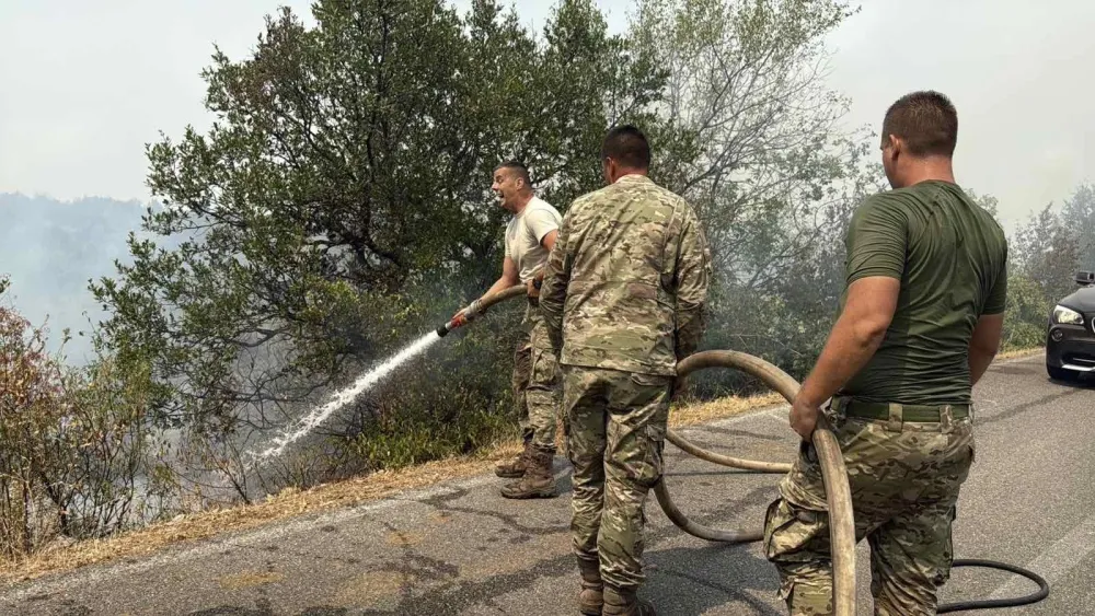 (VIDEO) U piperskim i kučkim selima otimali&nbsp;kuće od plamena