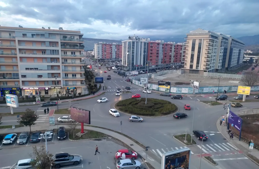 Identifikovana dva maloljetnika koja su poku&scaron;ala da zapale vatru u Siti kvartu