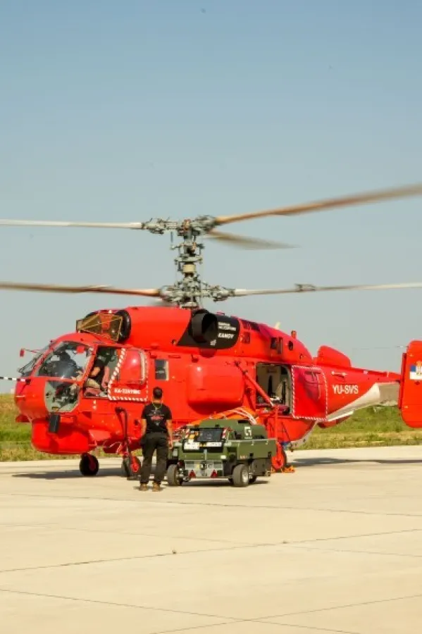 Pilot srpskog helikoptera o ga&scaron;enju požara u Crnoj Gori: Najveća nagrada zahvalnost ljudi čije su kuće i svetinje sačuvane
