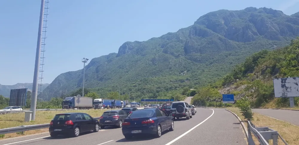 Tokom dana pojačana frekvencija vozila