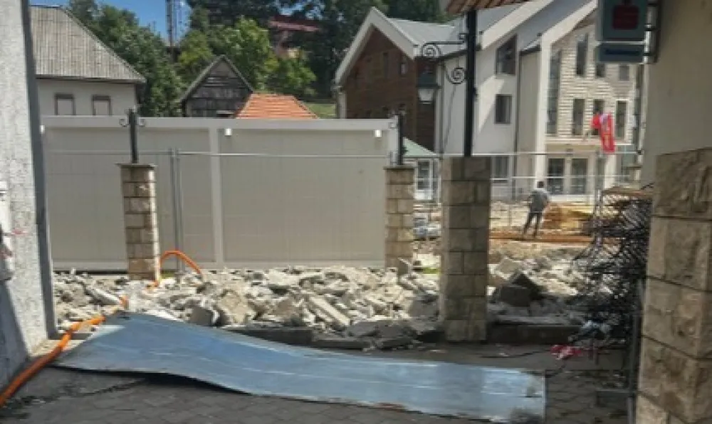 Lim sa gradili&scaron;ta povrijedio MOjkovčanku