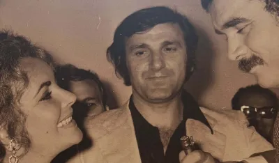 (FOTO) Omaž velikanu u Herceg Novom: "Bata u 90 slika"