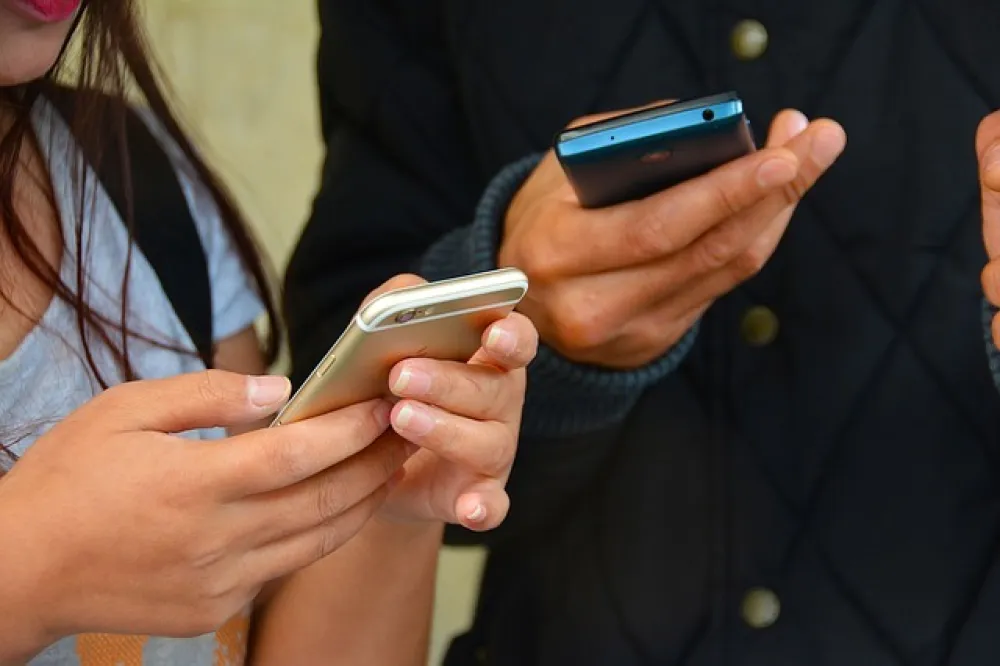 Južna Koreja zakonom zabranila mobilne u &scaron;kolama