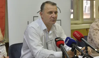 Rakočević: Sudijama i tužiocima povi&scaron;ice, administraciji mrvice