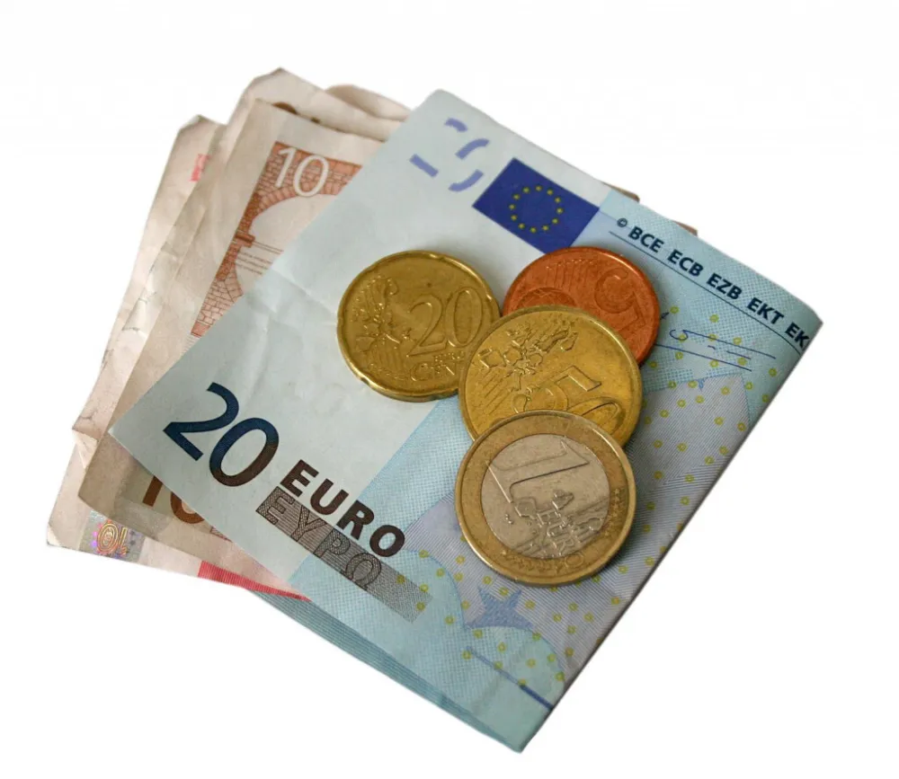 Socijalna pomoć porasla za četiri eura