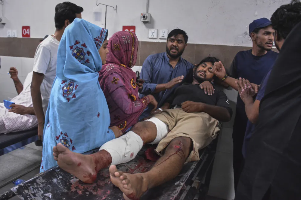 Eksplozija na političkom skupu u Pakistanu