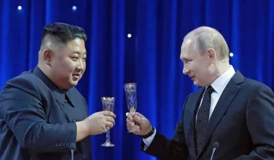 (VIDEO) Članovi Kimove pratnje obrisali sve njegove tragove posle sastanka s Putinom