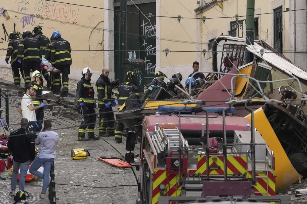 (FOTO) U Lisabonu progla&scaron;ena trodnevna žalost