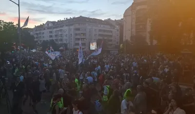  Protest "Srbijo, da li se čujemo": Hiljade ljudi u Novom Sadu, okupljanja &scaron;irom zemlje
