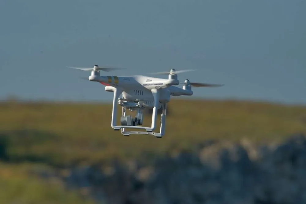 &Scaron;vedska: Dron bacio kesu sa farbom na rusku ambasadu