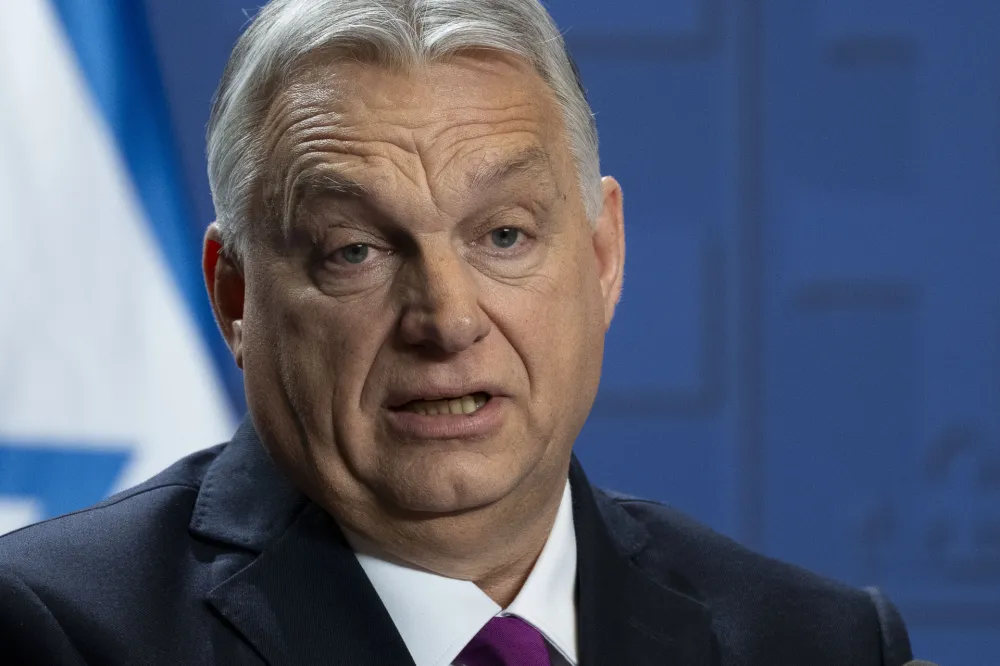 Orban: Mađari će birati između samostalnosti i haosa