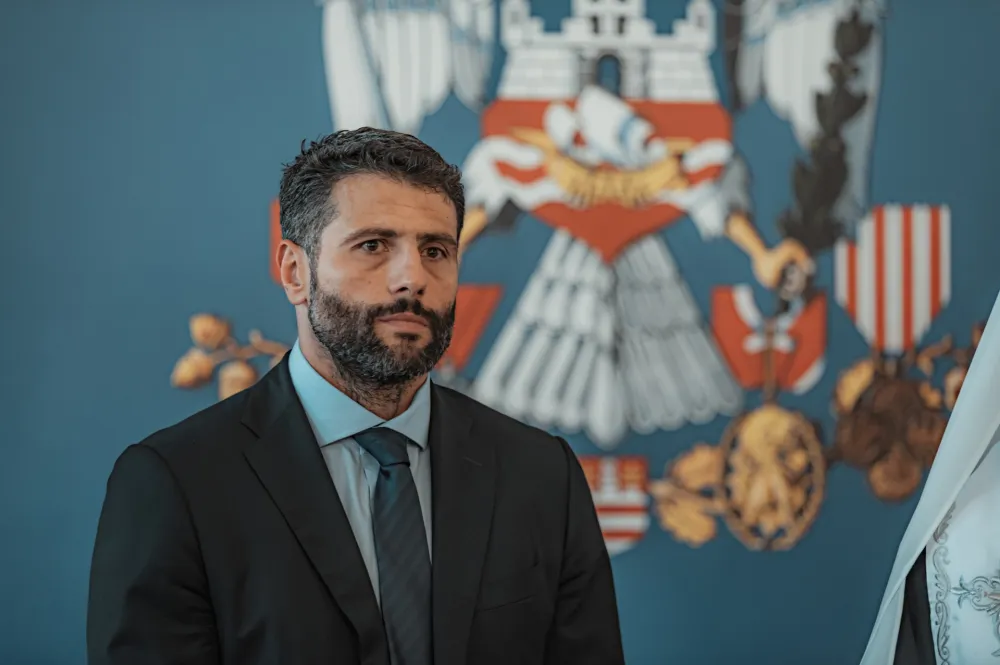 Državni revizori traže razre&scaron;enje gradonačelnika Beograda zbog nepravilnosti u isplatama