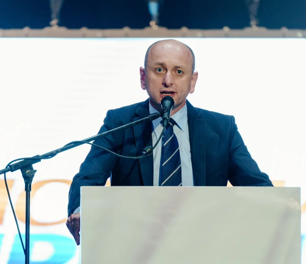 Knežević Milatoviću: Za&scaron;to niste napustili Maksimir jer su tribine odzvanjale usta&scaron;kim pokličom na ubistvo Srba?