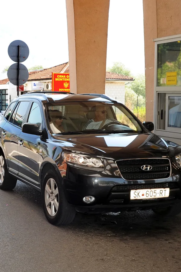 Granična policija oduzela vozilo i vozačku dozvolu