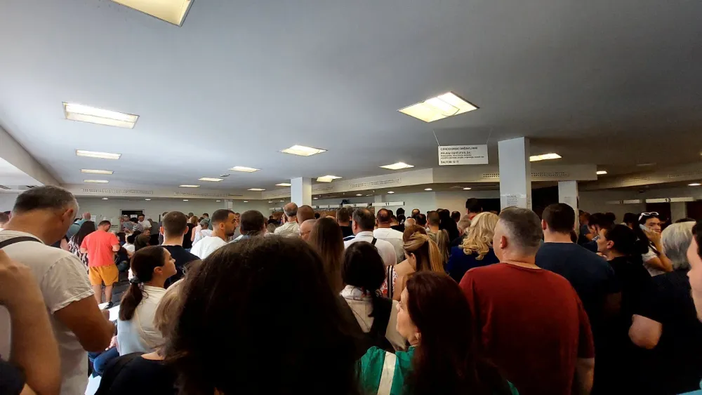 Velike gužve u MUP-u zbog novih ličnih karata