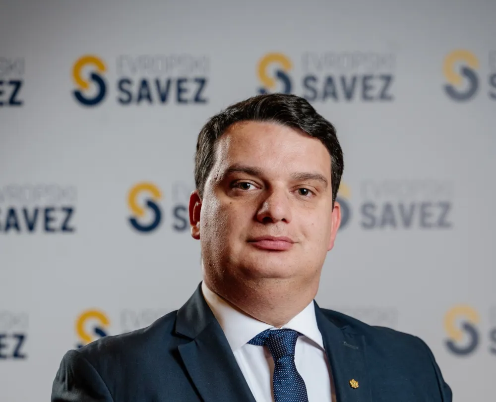 Odžić: Ili je do nesposobnih ljudi u sektoru bezbjednosti ili je ta interpelacija stvarno ukleta