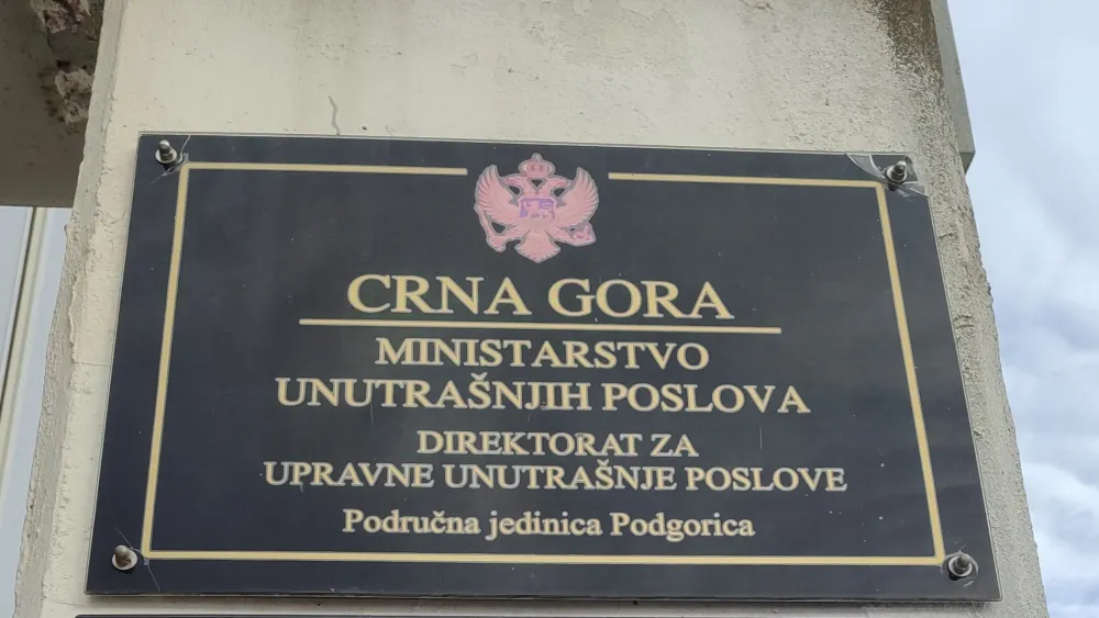 Izabrani najbolji radovi na likovnom konkursu na temu "Recimo NE vr&scaron;njačkom nasilju"