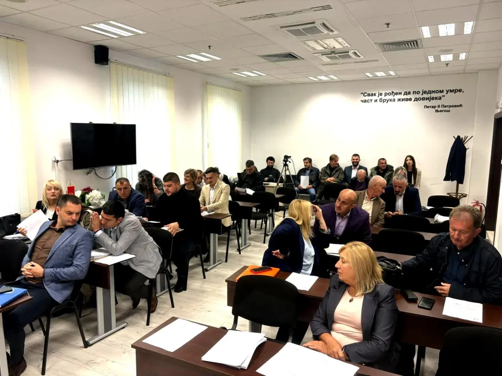 Na sjednici SO Mojkovac od 11 odrađena samo jedna tačka dnevnog reda: Usvojena odluka o nižoj cijeni vode