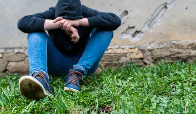 Krivična prijava protiv dva maloljetnika zbog nasilničkog pona&scaron;anja na &scaron;tetu maloljetnog stranog državljanina