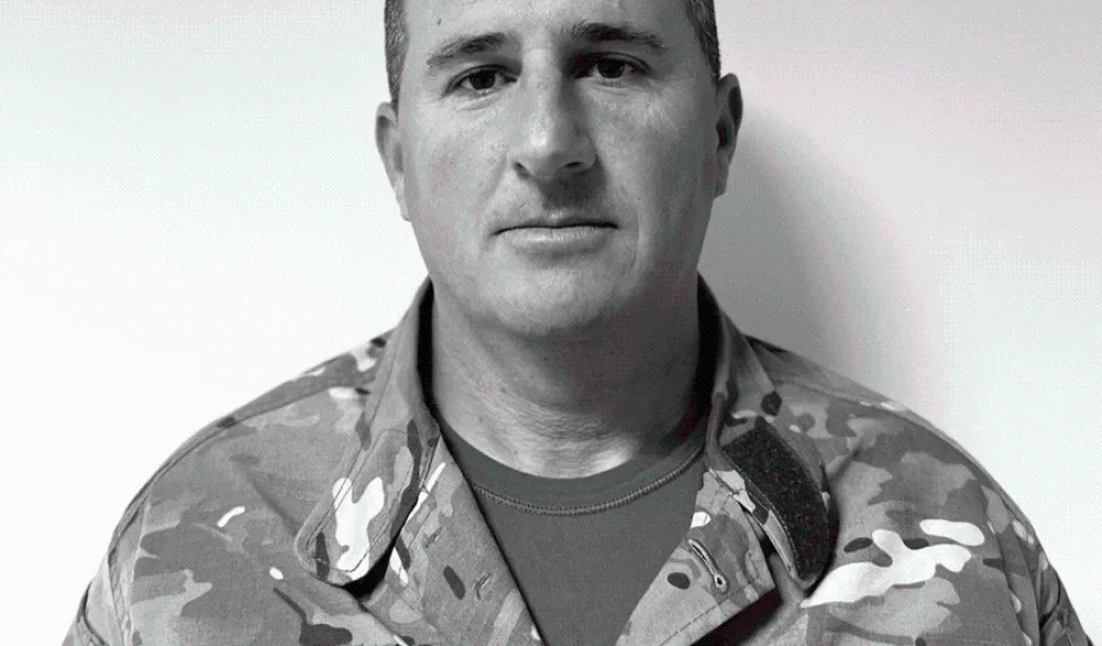 Milatović dodjeljuje posthumno Orden hrabrosti stradalom vojniku Dejanu Božoviću