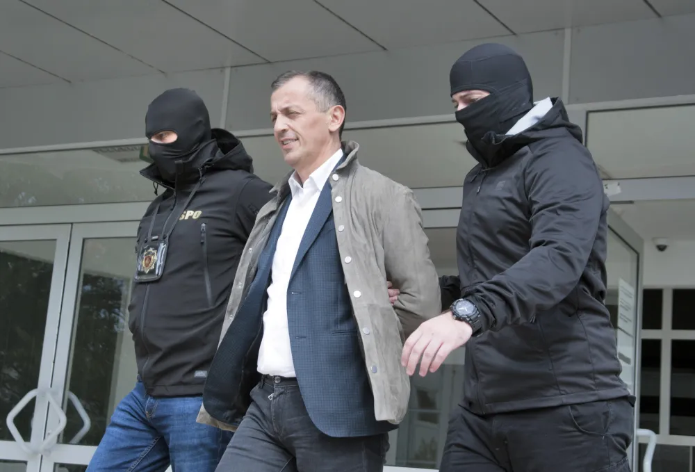 Ru&scaron;enje sistema bezbjednosti ili politički obračun?