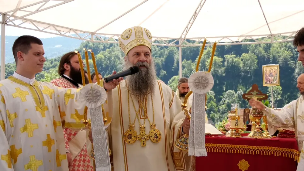 Patrijarh Porfirije čestitao Putinu rođendan
