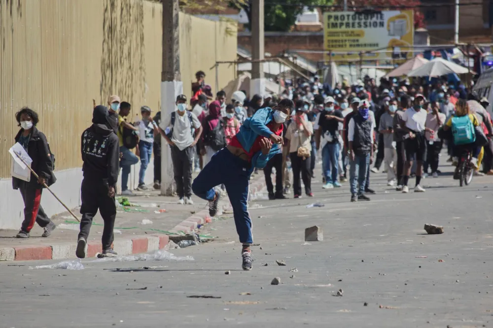 Protesti na Madagaskaru, predsjednik tvrdi da je u toku državni udar