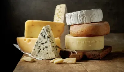 Nutricionisti upozoravaju: Ovo je najnezdravija vrsta sira