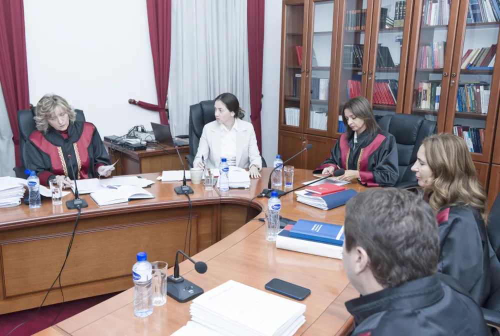 Sudije ostaju politički eksponirana lica