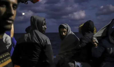 Najmanje 20 migranata nestalo u brodolomu, najmanje jedna osoba poginula