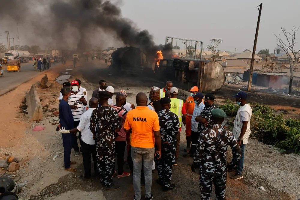 Najmanje 35 ljudi poginulo u eksploziji cisterne s gorivom u Nigeriji