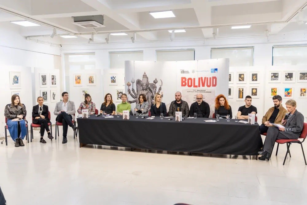 Комплетна екипа представе "Боливуд"